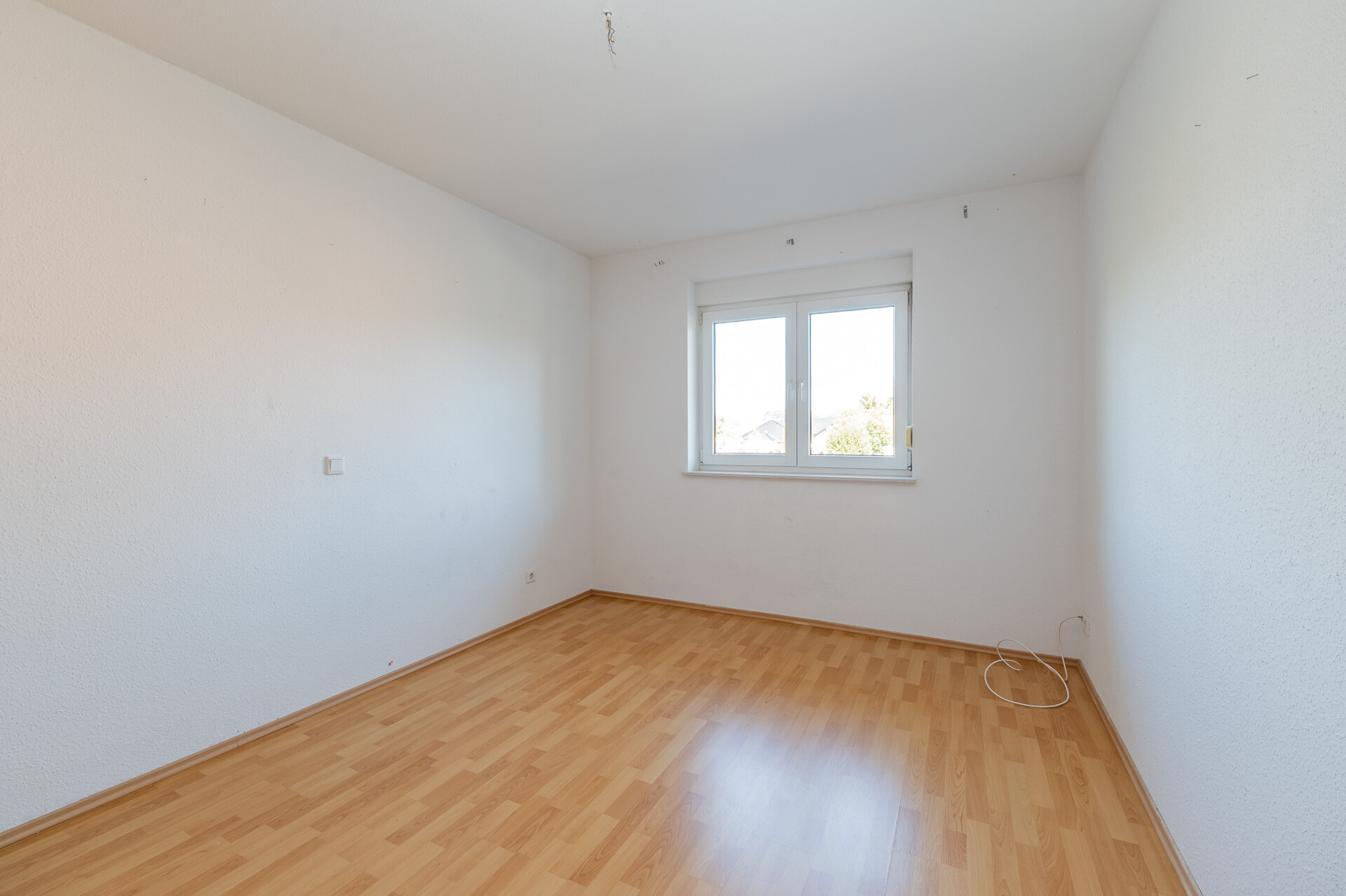 Seltene Gelegenheit für Kapitalanleger: Vollvermieteter Wohnkomplex mit attraktiver Rendite - Doppelhaus 2 -  Schlafzimmer (16046)