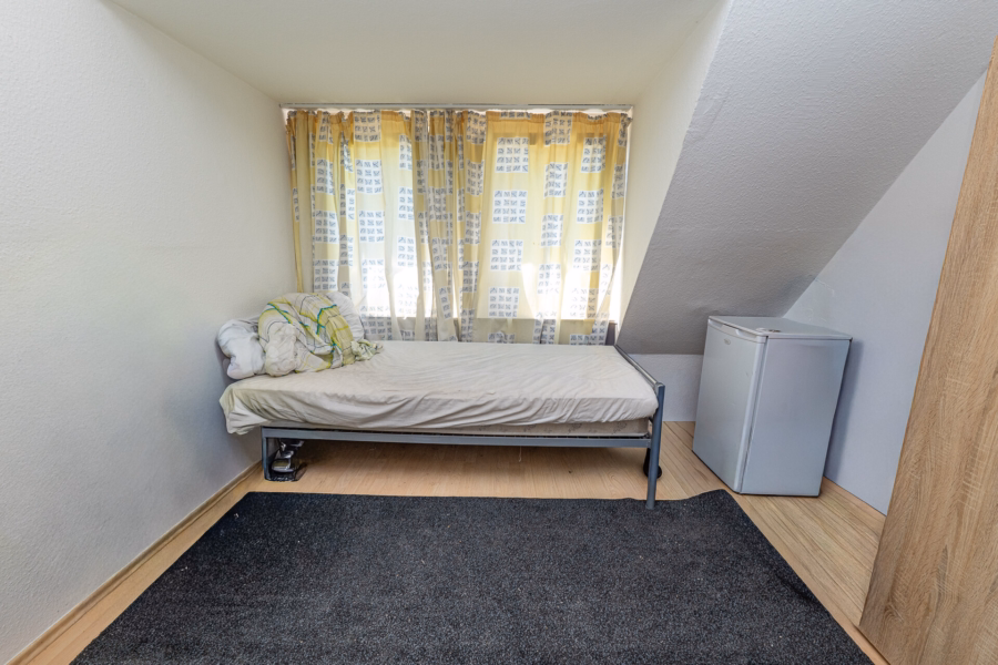 Schlafzimmer 2