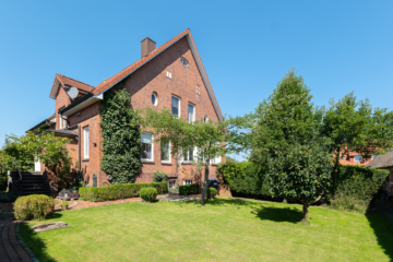 Eleganz trifft Historie - prachtvolle Stadtvilla im Alten-Land! - Seitenansicht