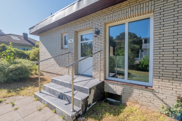 Ihr neues Zuhause mit Charakter – Wohlfühlen auf einer Ebene mit Gartenidylle - Eingangsbereich