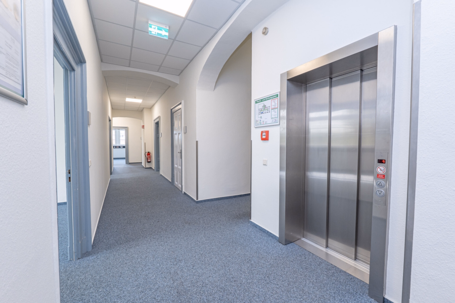 2. OG Altbau Flur