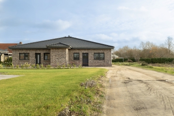 RESERVIERT Neubau-Traum: Rechte Doppelhaushälfte mit Terrasse und Garten, 21745 Hemmoor, Doppelhaushälfte