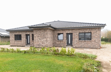 Frontansicht - Neubau-Traum: Rechte Doppelhaushälfte mit Terrasse und Garten