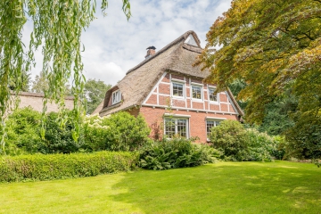 Haupthaus 1 - Großzügiges Anwesen mit 3 Häusern, Teich & Werkstatt – ideal für Mehrgenerationen oder Kapitalanlage