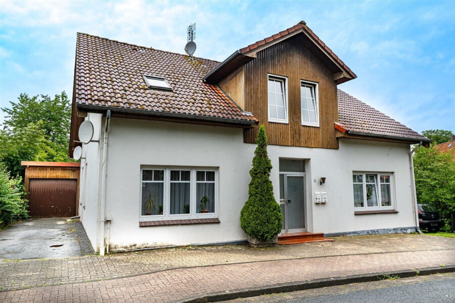 Rarität in Selsingen - Ein-Zweifamilienhaus im Ortskern - - Außenansicht