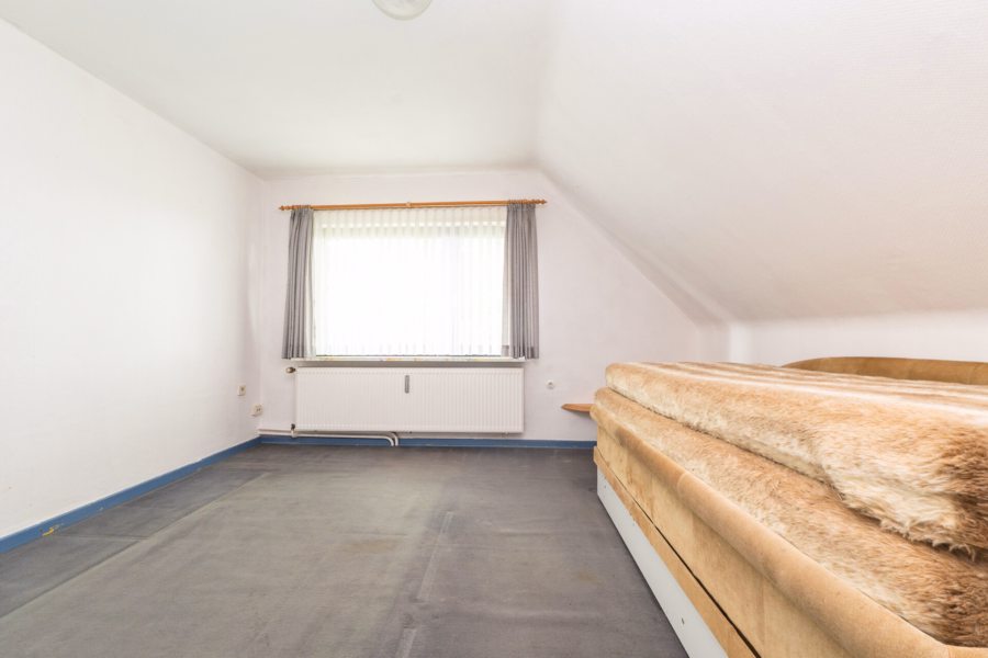 Schlafzimmer 2 OG