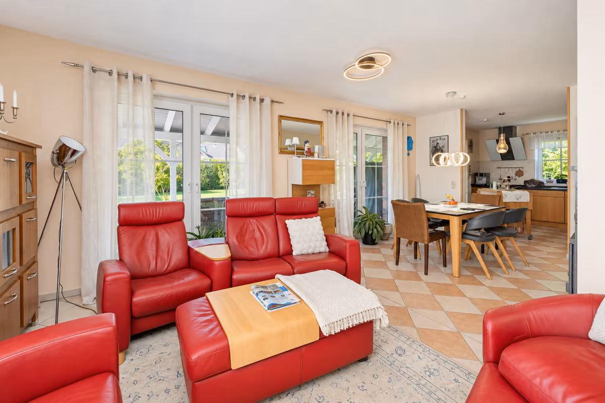 Wohn-  und Esszimmer