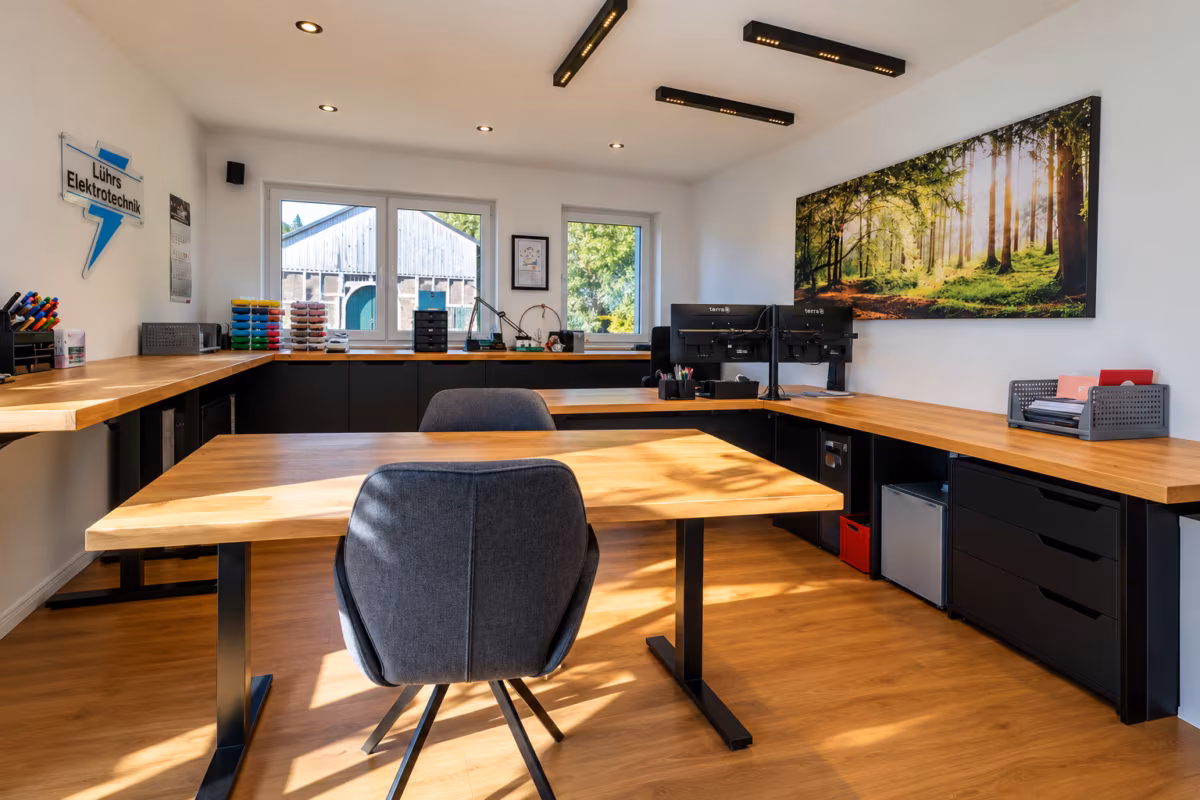 Büro 1