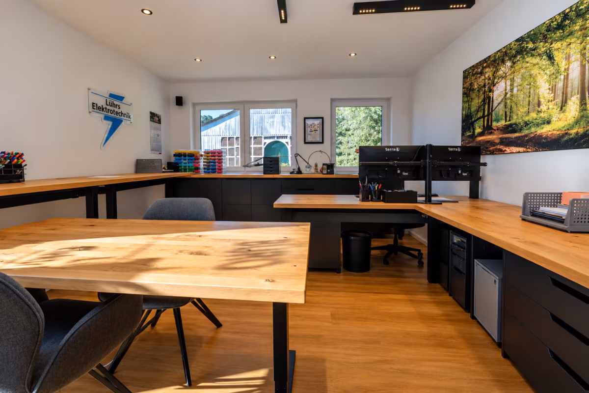 Büro 1