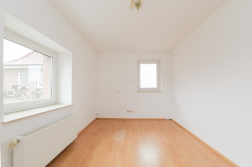 Schlafzimmer - Gemütliche Obergeschosswohnung in Ebersdorf mit Stellplatz