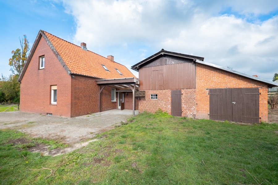 Seitenansicht - OPEN HOUSE 24.10.25 – Ein Haus, das seine Geschichte weiterschreiben möchte