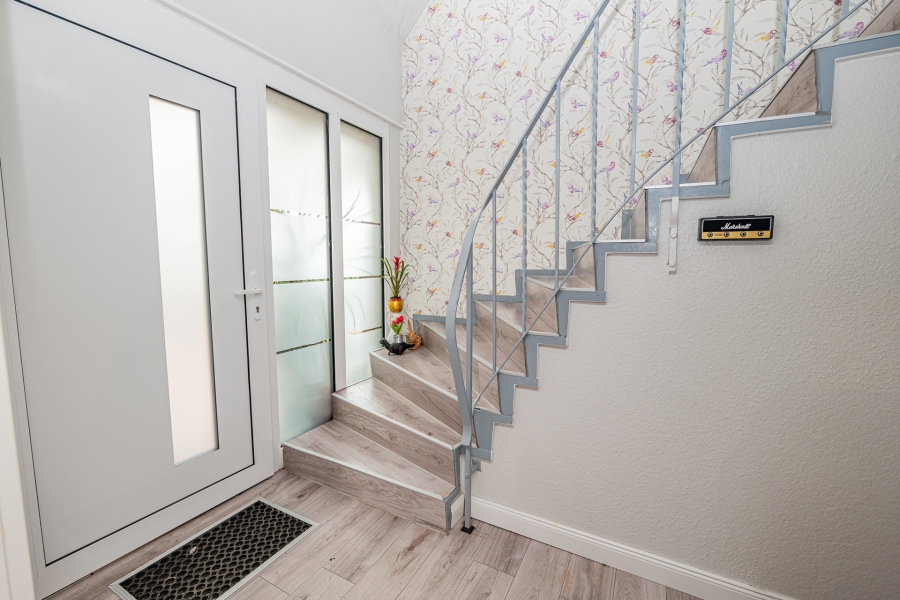 Flur - Ruhiges Familienidyll: Großzügiges Zuhause in Sackgassenlage