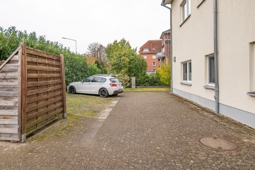 Parken vorne - Perfekte Kapitalanlage! Erdgeschosswohnung mit Terrasse (Nr.7) in zentraler Lage von Buxtehude.