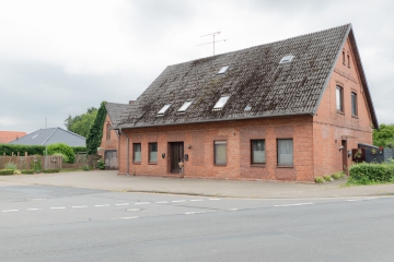 Investieren mit Weitblick – 6 vermietete Wohneinheiten auf gepflegtem Eckgrundstück in Alfstedt - Vorderhaus