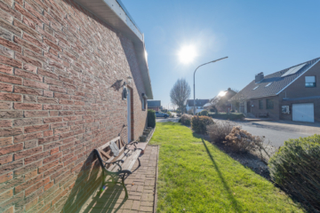 Gemütlicher Bungalow aus 1978 – Ihr perfektes Zuhause in ruhiger Lage - Außenansicht