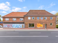 Straßenansicht