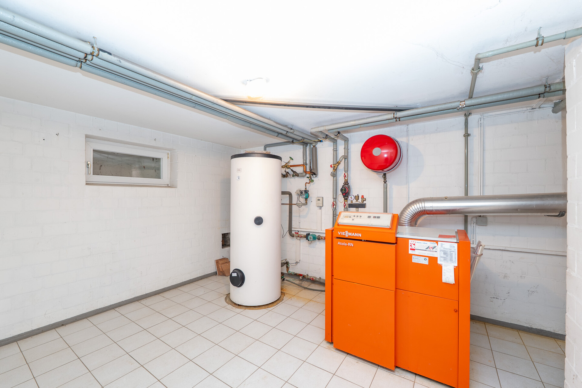 Mehrfamilienhaus mit 6 Wohneinheiten in Wiepenkathen! - Heizung (17511)