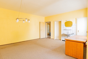 Wohnzimmer EG - Großzügiges Einfamilienhaus mit vielseitigen Nutzungsmöglichkeiten in zentraler Lage von Bremervörde