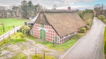 Ein Paradies für Tierliebhaber: Idyllisches Bauernhaus mit vielfältigen Möglichkeiten in Hechthausen - Außenansicht