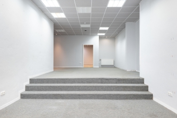 Attraktive Gewerbefläche im Herzen von Stade – Perfekt für Ihren Geschäftserfolg! - Eingansgbereich