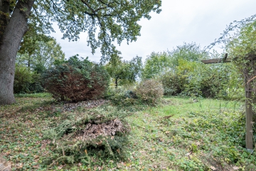 Garten - Viel Platz & Potenzial: Ein- oder Zweifamilienhaus mit großer Scheune in Kutenholz