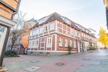 Außenansicht - Stadtflair trifft Wohngefühl – Ihr neues Zuhause im Herzen von Stade!