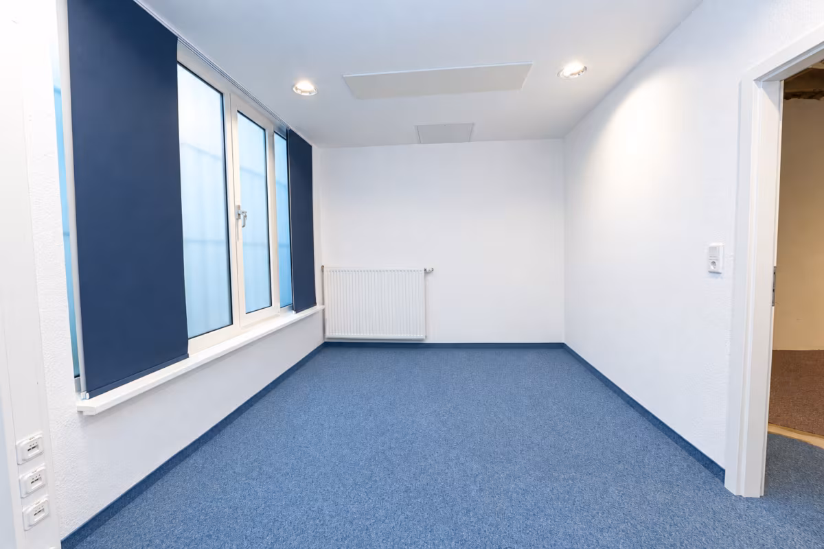 Büro EG