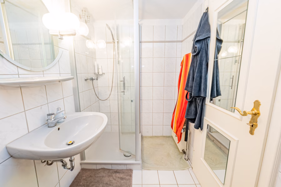 Dachgeschosswohnung - Badezimmer