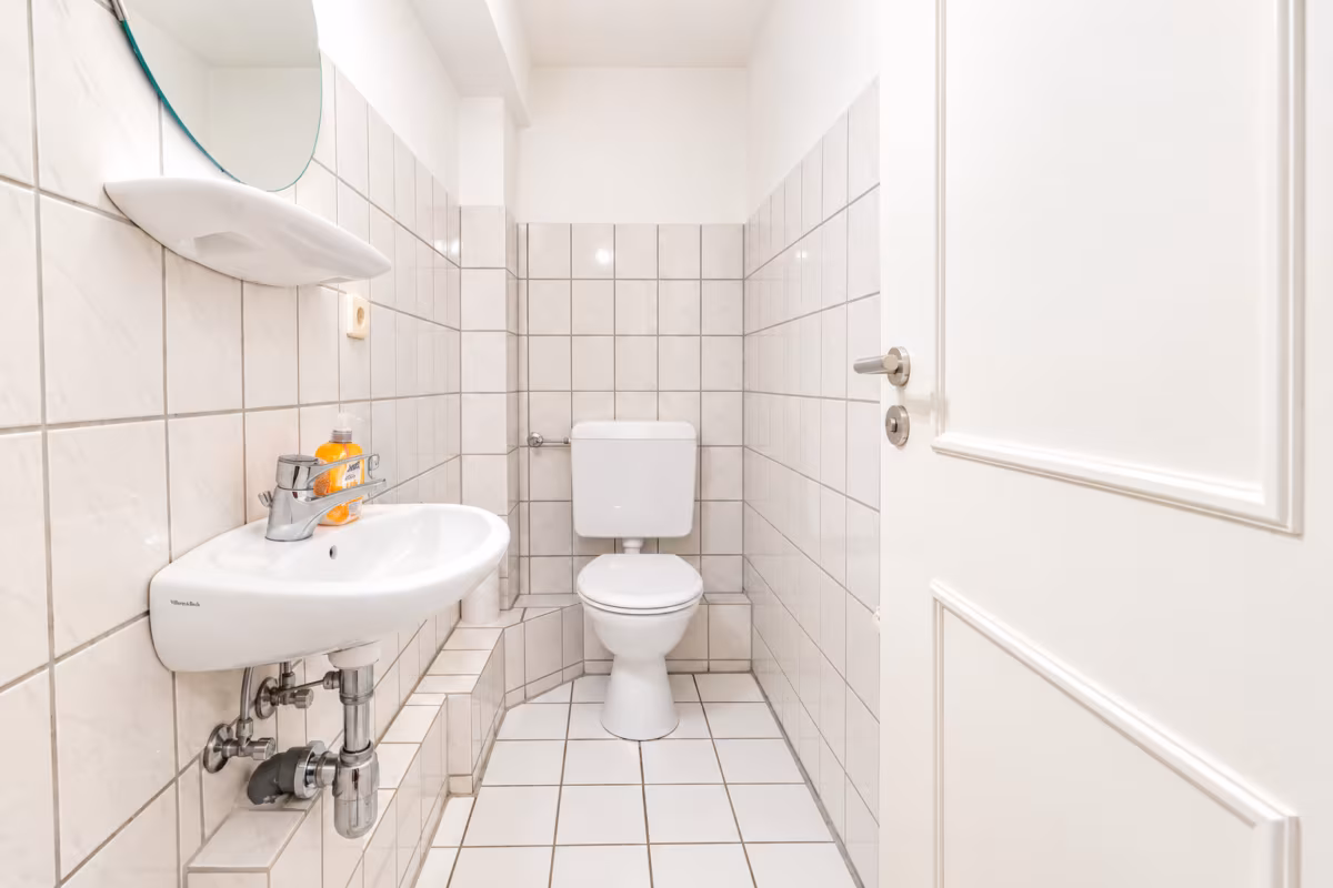 Gewerbeeinheit - Kunden WC