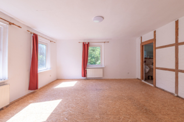 Verträumtes Handwerkerobjekt auf großem Grundstück – für Kreative mit Vision! - Zimmer Erdgeschoss