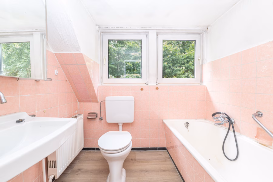 Badezimmer OG Haupthaus