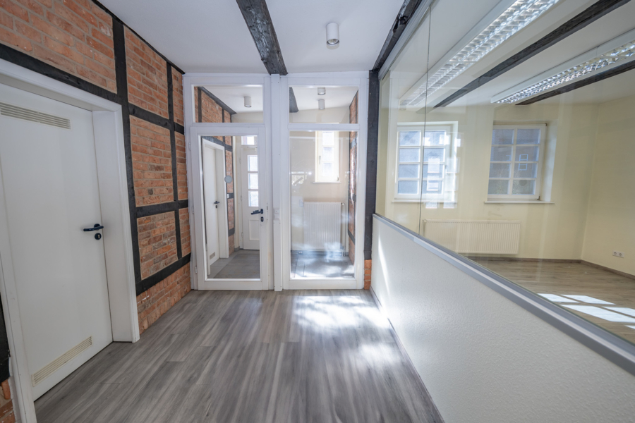 Gewerbeeinheit mit rund 186 m² Gesamtfläche – Flexibel, gut durchdacht und modern ausgestattet - Eingangsbereich