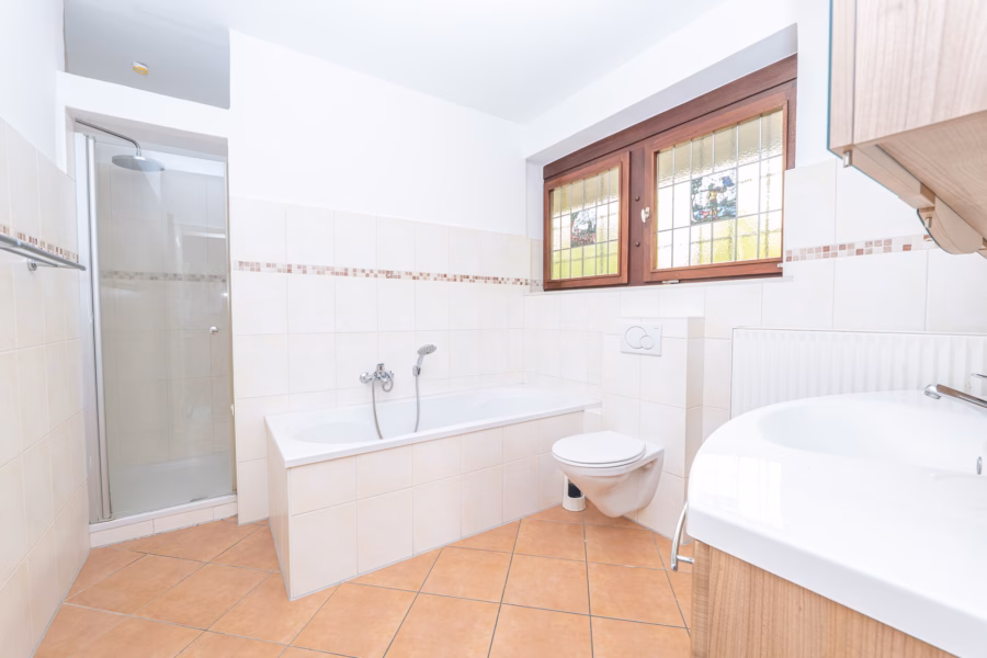 Badezimmer im EG