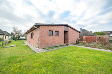 Geräumiges 6-Zimmer-Haus mit viel Platz für Familie, Homeoffice und individuelle Nutzung, 21706 Drochtersen, Bungalow