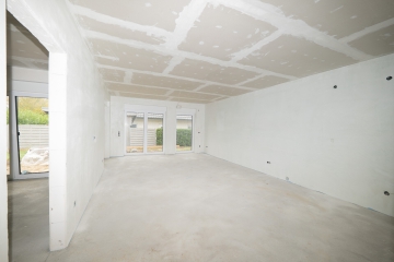 Wohn- und Küchenbereich - Einzug ins Moderne – ebenerdige Doppelhaushälfte mit Wohlfühlgrundriss