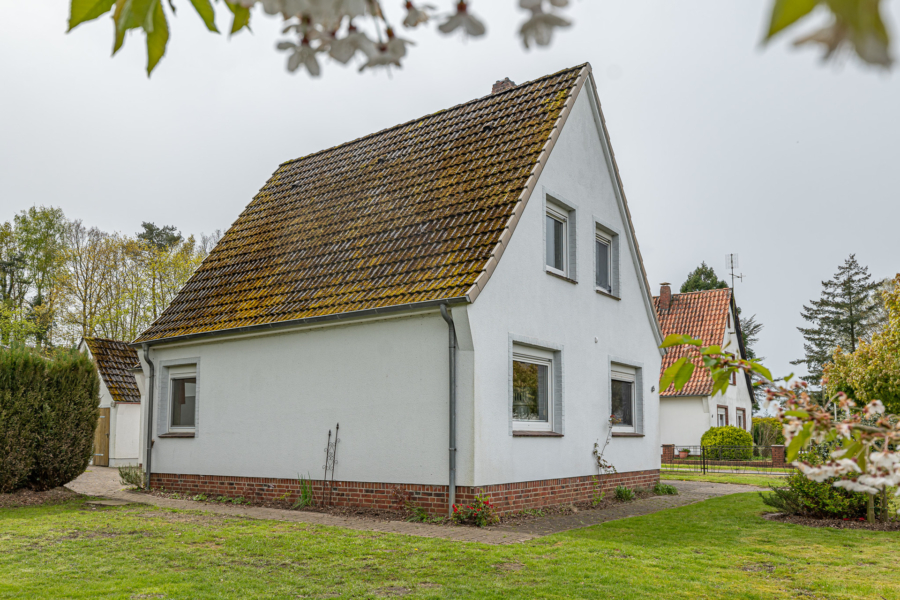 Einmalige Chance - charmantes Einfamilienhaus in familienfreundlicher Lage! - Außenansicht