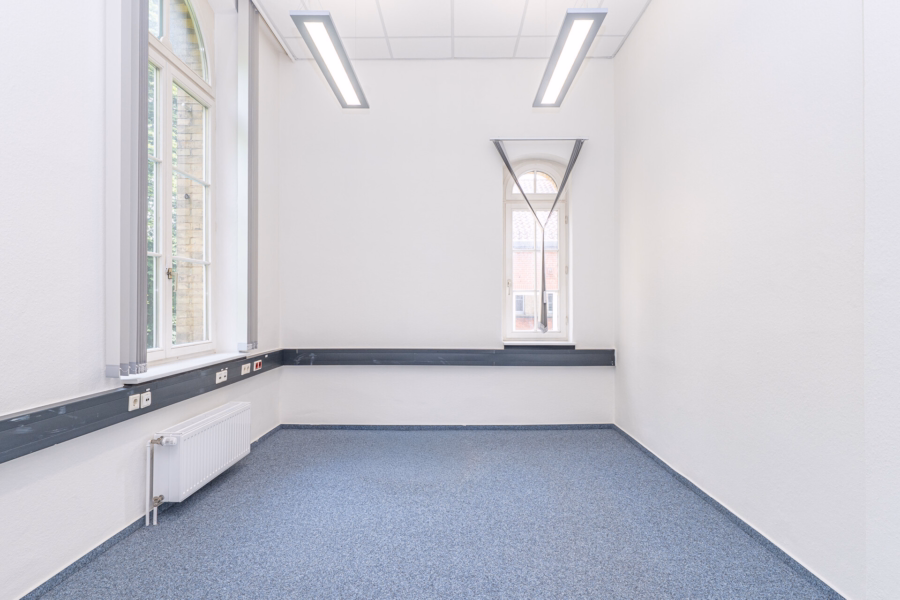 1. OG Altbau Büro 1