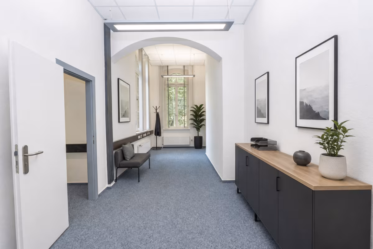 1. OG Altbau Büro 6