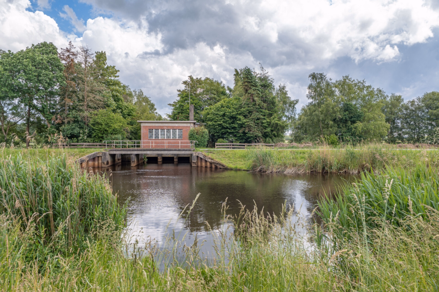 Direkt am Kanal