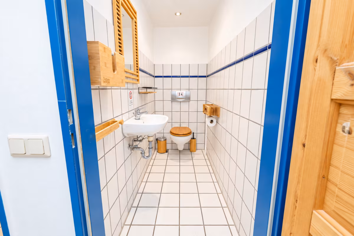 Kunden WC EG