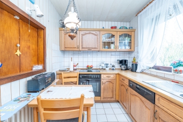 Küche - Ebenerdiges Wohnen in ruhiger Lage – gepflegter Bungalow in Drochtersen!