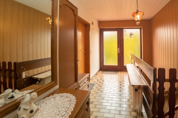 Flur - Ebenerdiges Wohnen in ruhiger Lage – gepflegter Bungalow in Drochtersen!