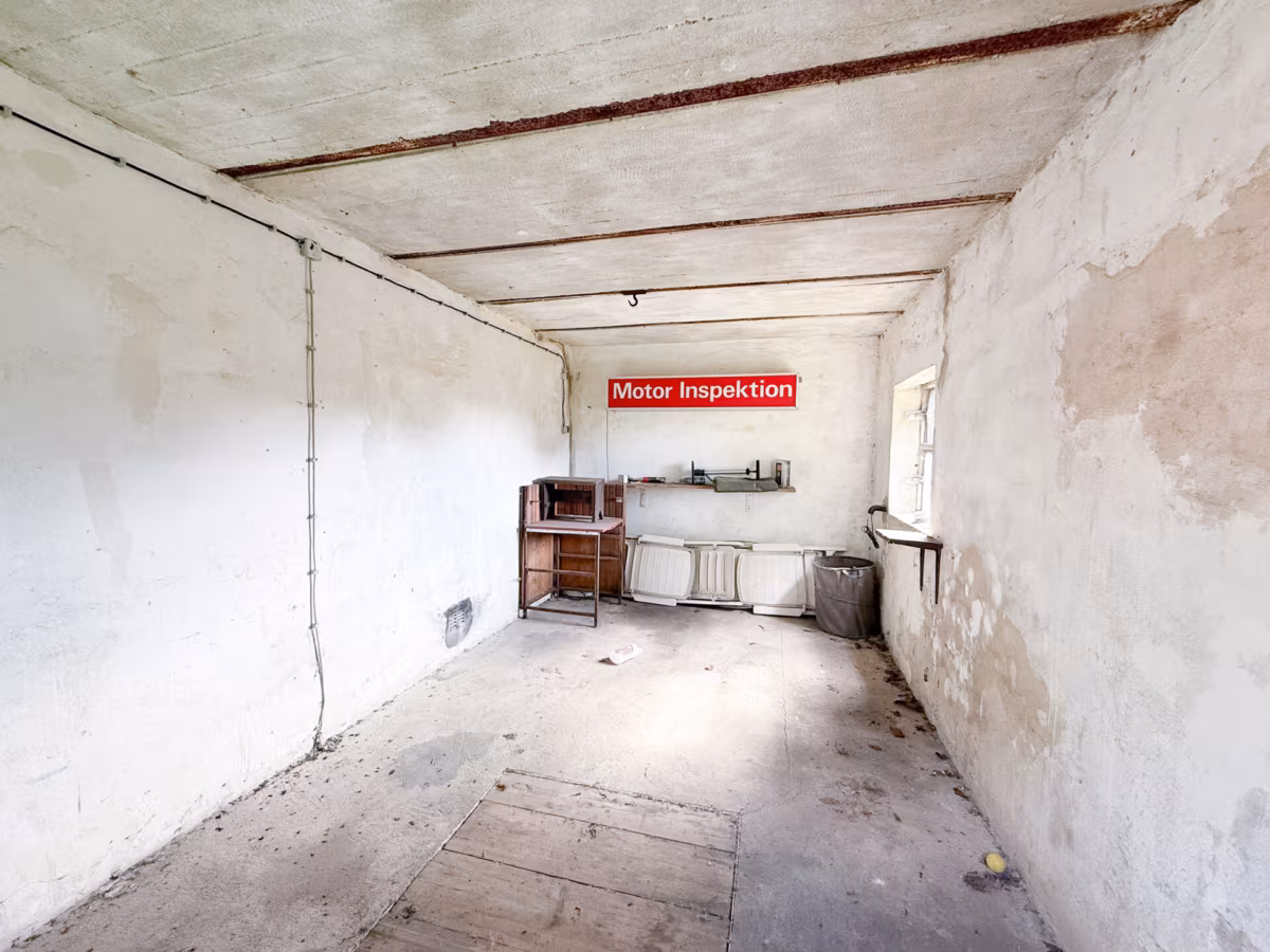 Garage mit Montagegrube