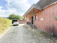Grundstücksauffahrt