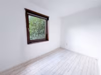 weiteres Zimmer im Erdgeschoss