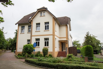 Außenansicht - Mehrfamilienhaus mit 4 Einheiten in Buxtehude Altkloster!