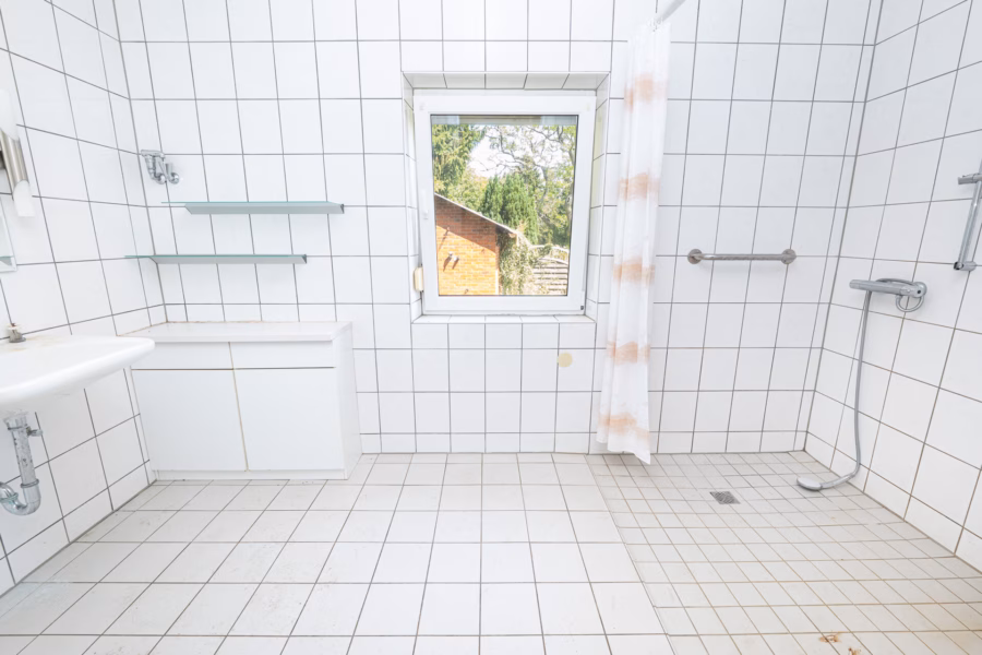Badezimmer EG