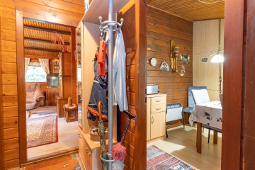 Wo das Land aufatmet – Blockhaus mit Charakter! Als Ferienhaus oder Hauptwohnsitz. - Eingangsbereich