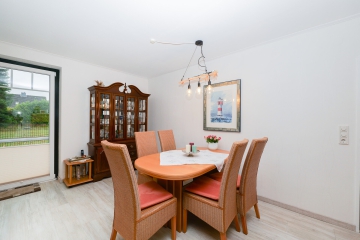 Essbereich - Wohlfühl-Bungalow in ruhiger Sackgasse – hell, modern und familienfreundlich