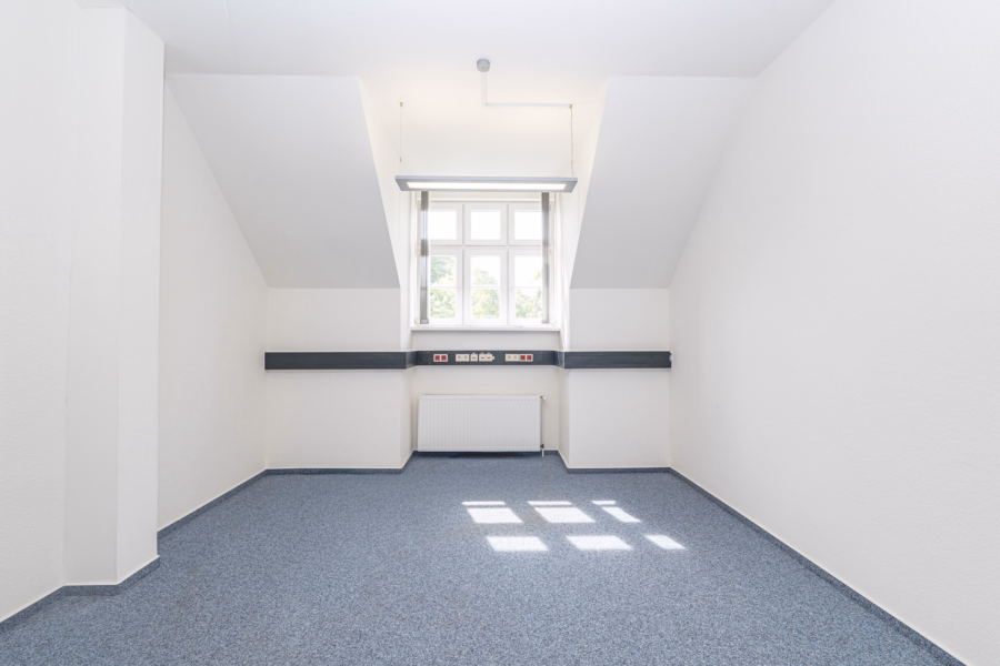3. OG Altbau Büro 3